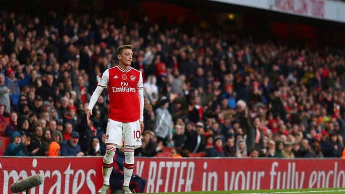 Mesut Ozil saat berseragam Arsenal