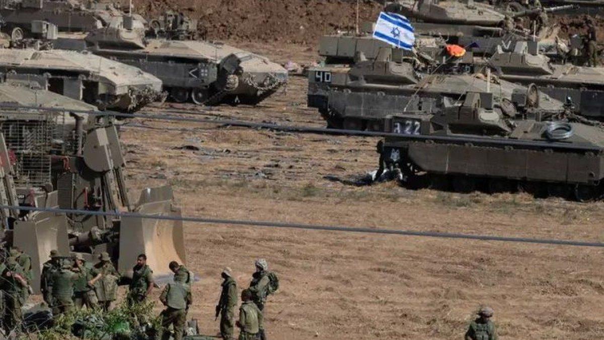 Militer Israel di perbatasan ke Jalur Gaza.