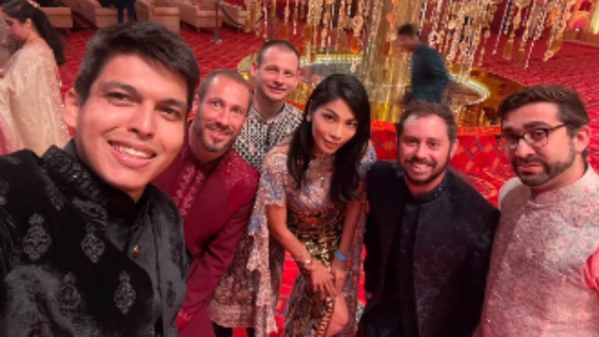 Momen Dokter Irene, orang Indonesia yang hadir di pernikahan Anant Ambani, akrab dengan Mukesh Ambani dan Nita Ambani.