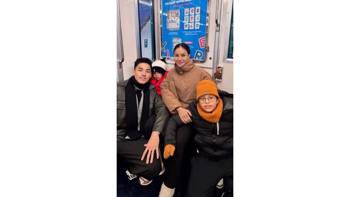Momen Mattew Gilbert liburan dengan Nikita Mirzani dan anak-anaknya.