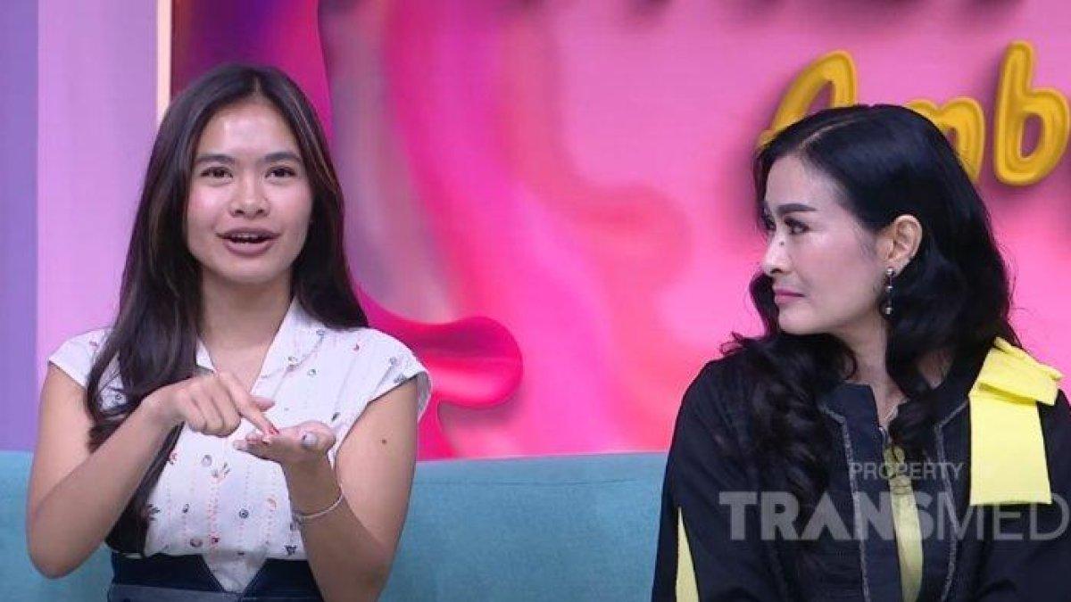 Momen Salshadilla Juwita, putri Iis Dahlia saat membongkar tabiat asli ibundanya: 'Rebek!'