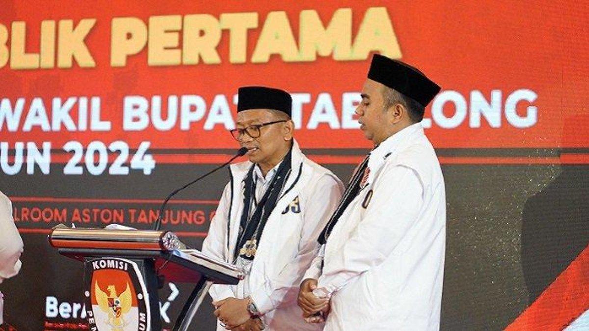 SOSOK BUPATI - Muhammad Noor Rifani, atau H Fani dan Habib Muhammad Taufan Alkaf saat debat perdana Pilkada Tabalong.