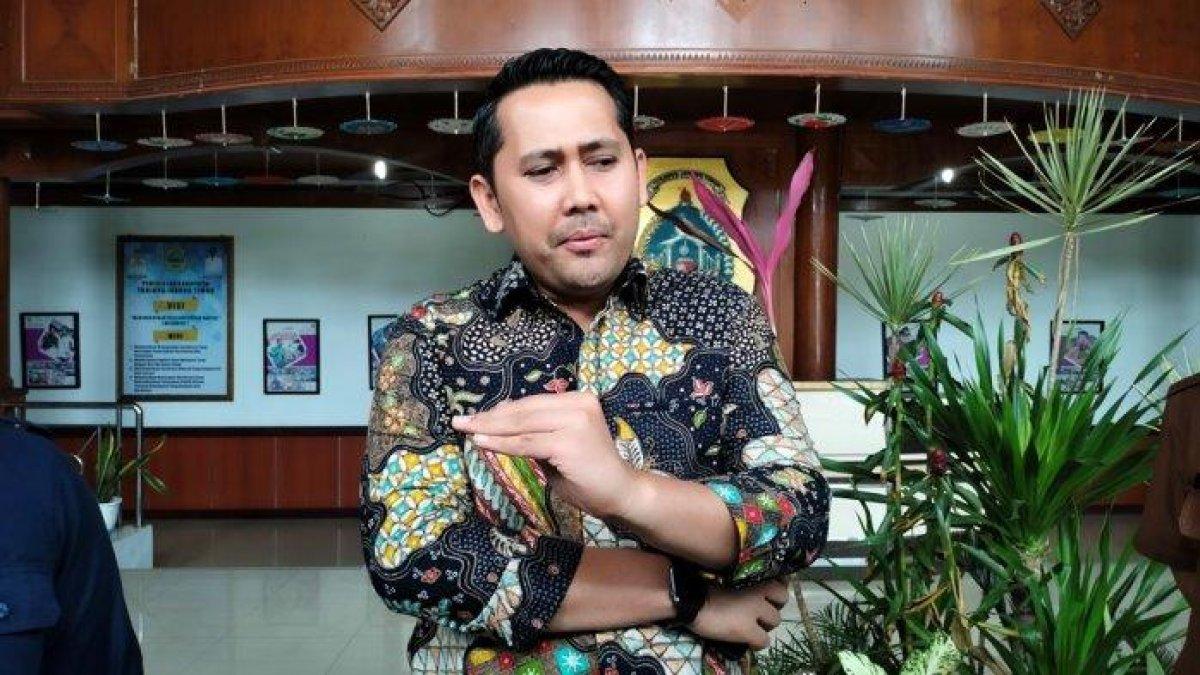 BUPATI MERANGIN - Muhammad Syukur saat menjadi anggota DPD RI dapil Jambi melakukan kunjungan ke Kabupaten Tanjung Jabung Timur.