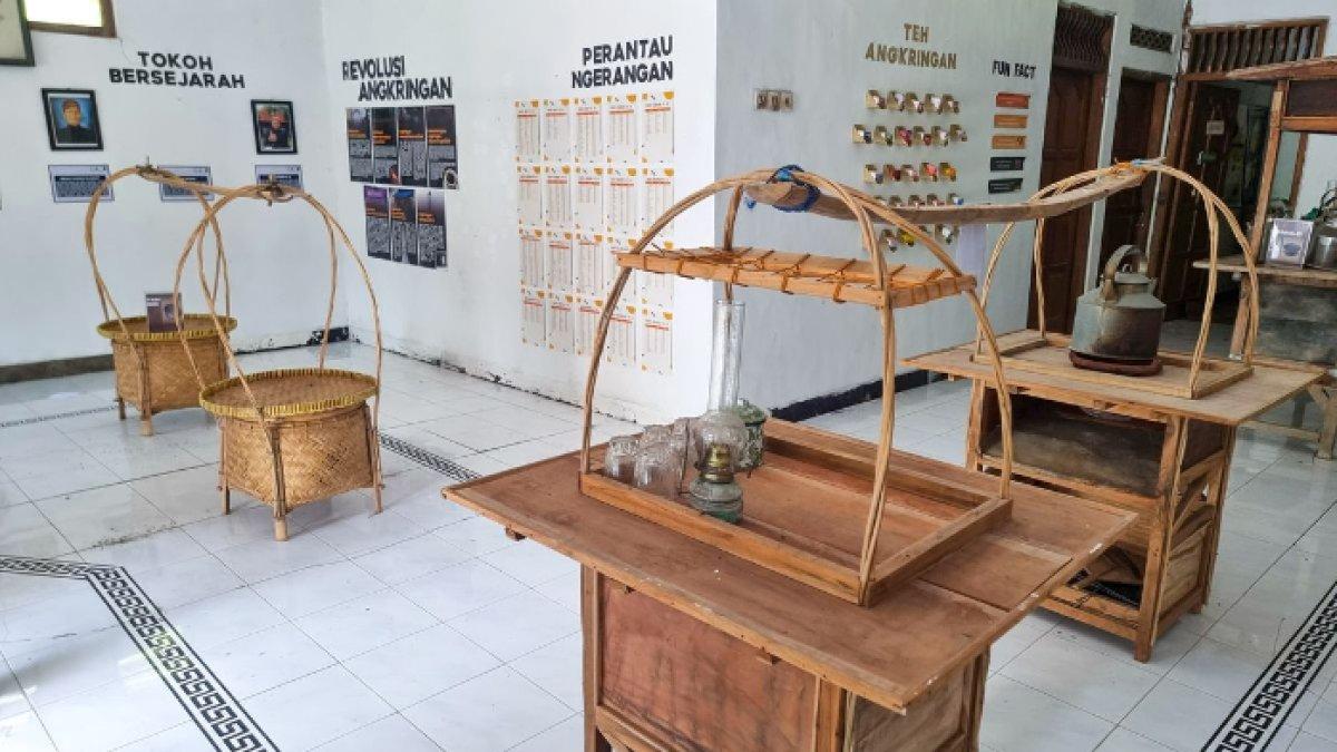 WISATA KLATEN - Potret Museum Angkringan disadur dari Kompas.com pada Minggu (23/3/2025). Museum Angkringan berada di Desa Ngerangan, Klaten, Jawa Tengah.
