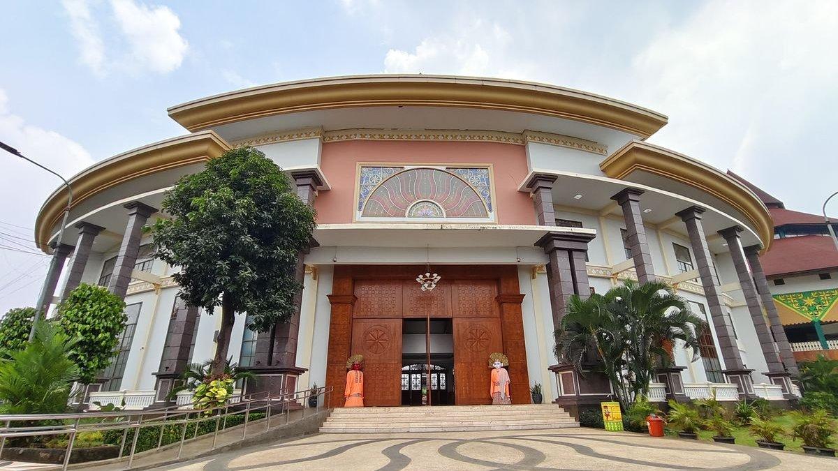 WISATA BETAWI: Museum Betawi, Setu Babakan, lokasi masuk menuju Amphitheater Perkampungan Budaya Betawi, Jakarta Selatan, Jumat (29/12/2023)