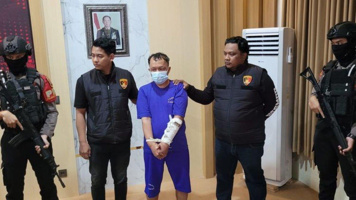 ND alias OV (44), tersangka kekerasan seksual mahasiswi Unsoed