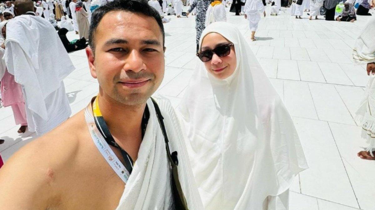 Nagita Slavina kenakan abaya dan ciput sederhana saat ibadah haji
