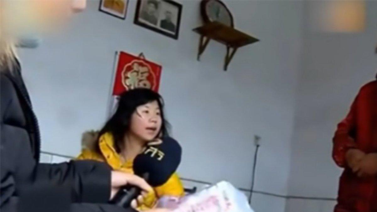 Namun, apapun yang dikatakan ibu mertuanya, Tieu Chau tetap tidak bisa menerimanya.