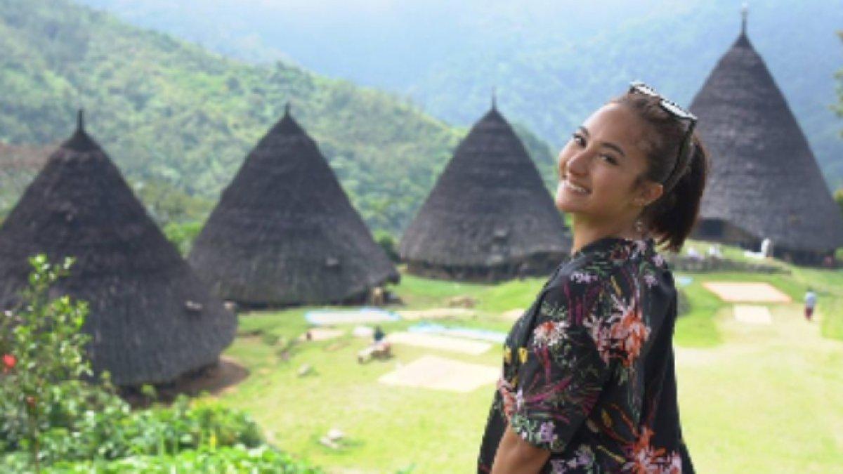 Sosok Naomi Zaskia penggemar traveling
