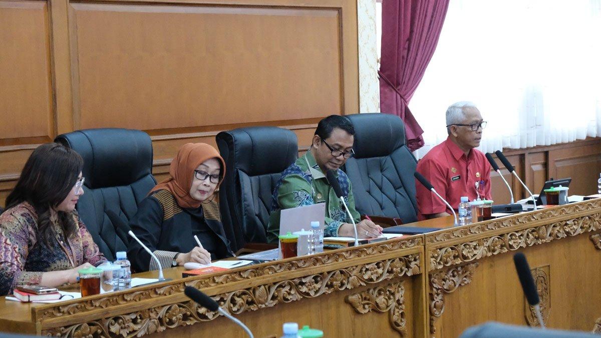 Narasumber pada bimbingan teknis indikator nilai-nilai pancasila