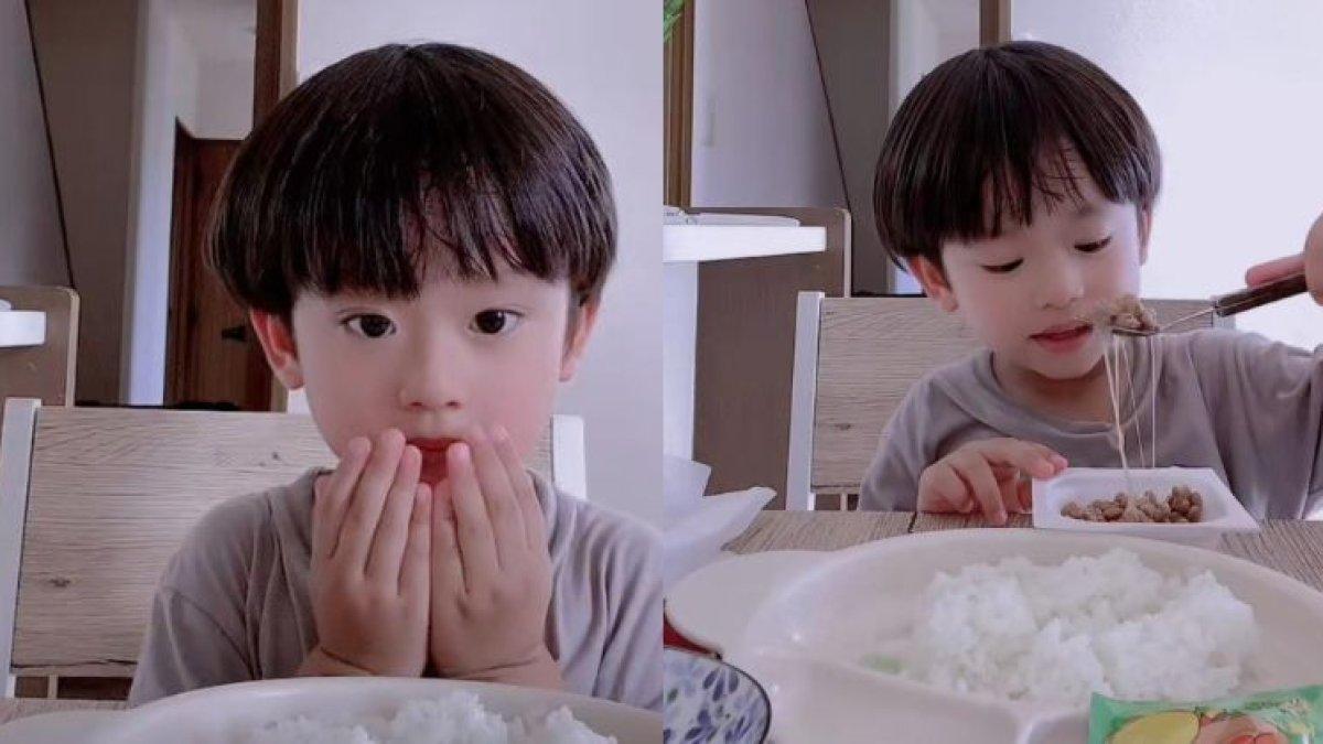 Natsuki saat berdoa sebelum makan.