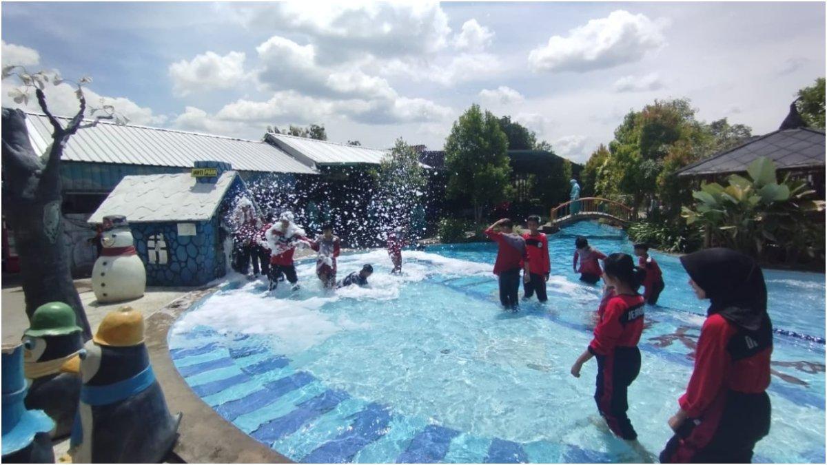JANTI PARK KLATEN - Obyek wisata air Janti Park yang berada di Desa Janti, Kecamatan Polanharjo, Klaten pada Rabu (23/10/2024).