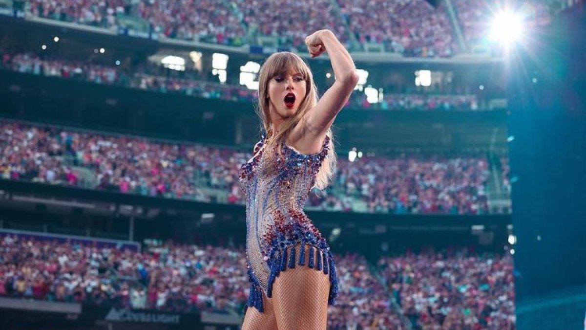 Taylor Swift saat konser