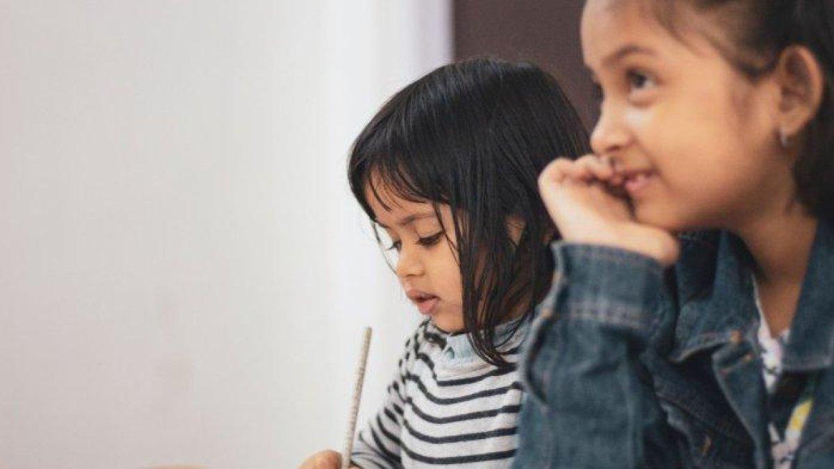 Ilustrasi anak belajar