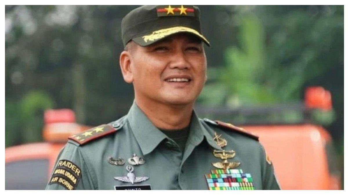 PROFIL KUNTO ARIEF - Kunto Arief Wibowo juga mendukung pencopotan Gibran Rakabuming sebagai Wakil Presiden. Ini profil Kunto Arief.