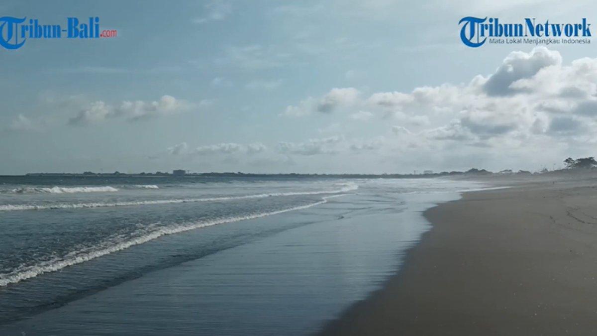 PANTAI GUMICIK - Potret Pantai Gumicik diambil dari YouTube pada Minggu (2/3/2025). Pantai Gumicik berlokasi di Desa Ketewel, Kecamatan Sukawati, Kabupaten Gianyar, Bali.