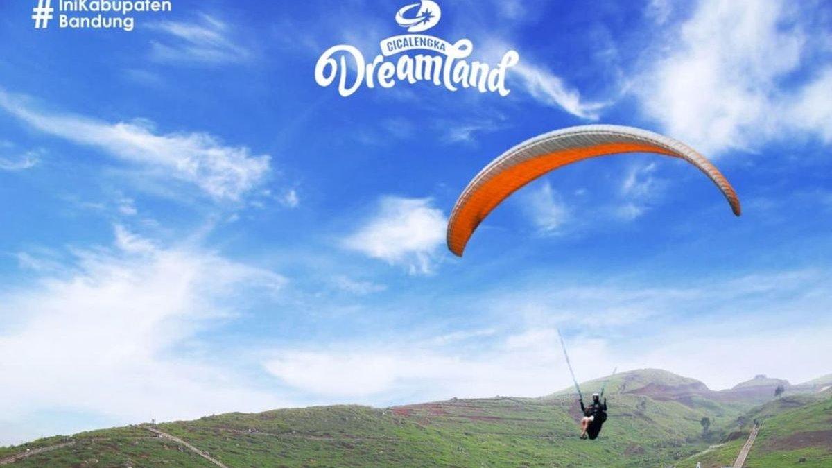 WISATA BANDUNG: Paralayang Cicalengka Dreamland