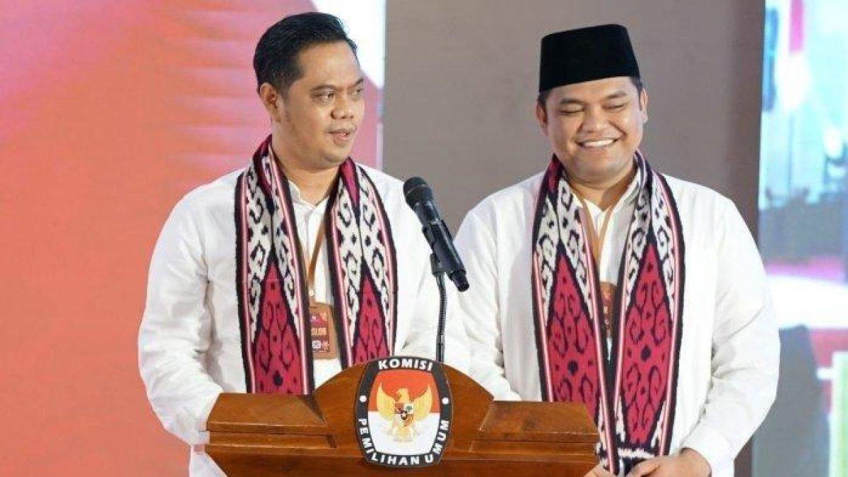 PROFIL WAKIL BUPATI JEPARA - Pasangan Witiarso (kiri) dan Muhammad Ibnu Hajar (kanan) janjikan insentif guru pesantren Rp 150 ribu mulus tiap bulan selama masa kepemimpinan. Simak profil dan rekam jejak Wakil Bupati Terpilih Jepara 2024, Muhammad Ibnu Hajar. Foto ini dipublikasikan kembali pada Kamis (6/2/2025).