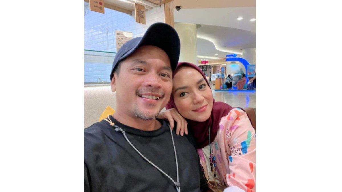 Pasangan harmonis, Priambodo Soesetyo dan Enno Lerian.