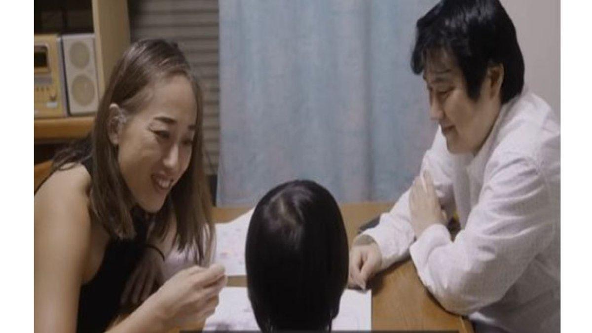 Pasutri memutuskan untuk tinggal beda atap.