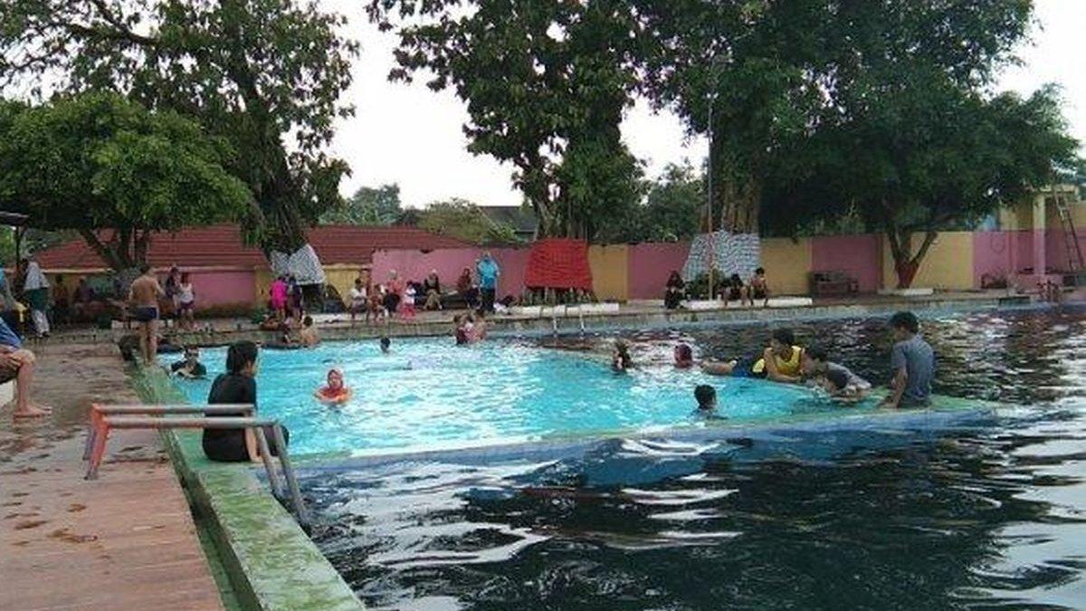 WISATA AIR KLATEN - Pemandian Umbul Jolotundo di Klaten, Jawa Tengah.