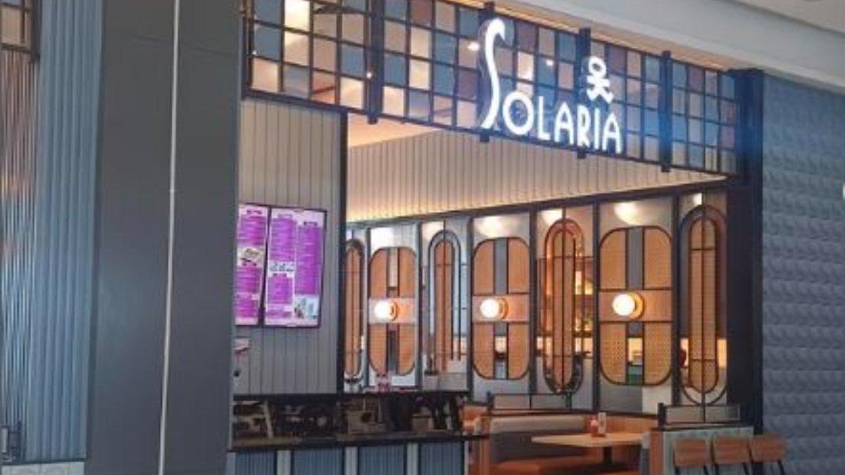 RESTORAN SOLARIA - Pemilik restoran Solaria