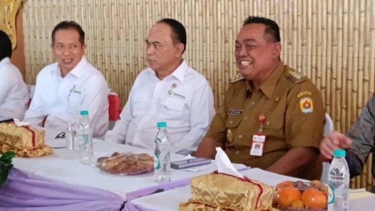 PROGRAM BUPATI GROBOGAN - Pemerintah Kabupaten Grobogan menunjukkan komitmen kuat dalam mendukung program nasional pembentukan Koperasi Desa Merah Putih. Hal ini ditegaskan langsung oleh Bupati Grobogan, Setyo Hadi, dalam kegiatan Musyawarah Desa Khusus (Musdesus) pembentukan Koperasi Desa Merah Putih di Desa Kapung, Kecamatan Tanggungharjo, Selasa (6/5/2025).