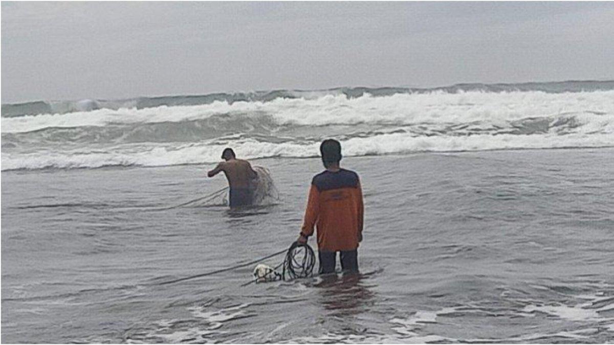 Pencarian korban yang hilang di Pantai Parangtritis