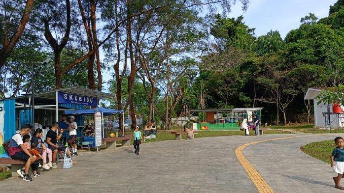 Di Batam Riau Ada Taman Kolam Sekupang, Bisa Jogging Sambil Lihat ...