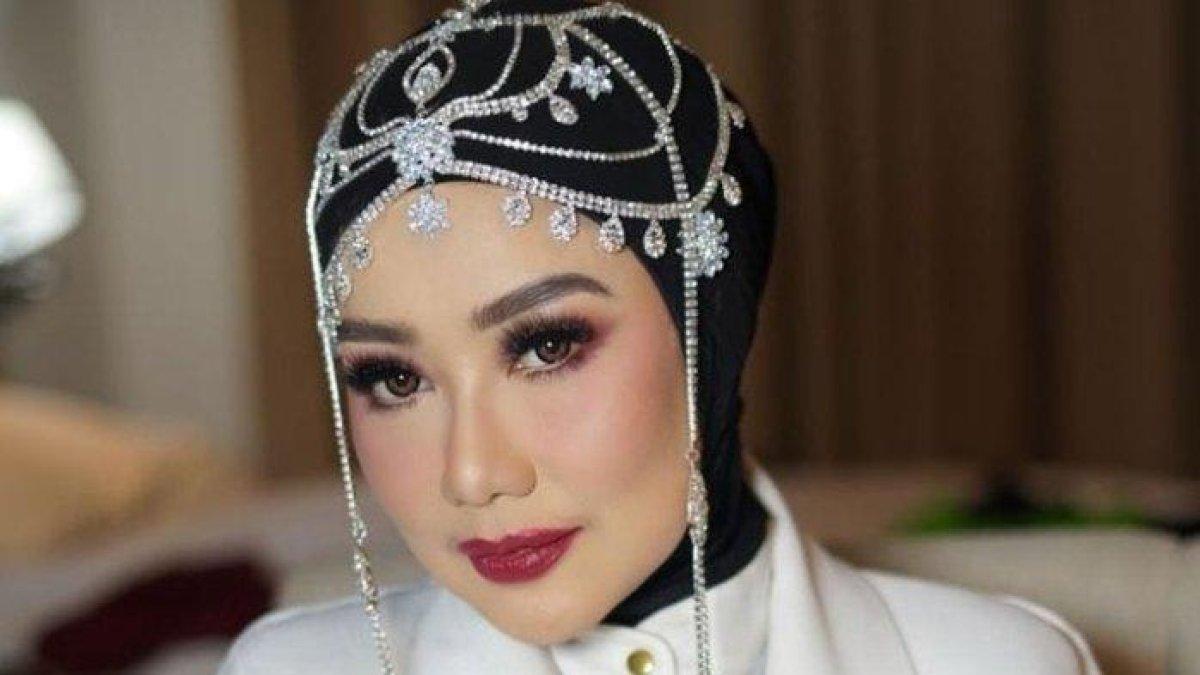 Penyanyi Reza Artamevia tak terima dirinya dituduh melakukan penipuan.