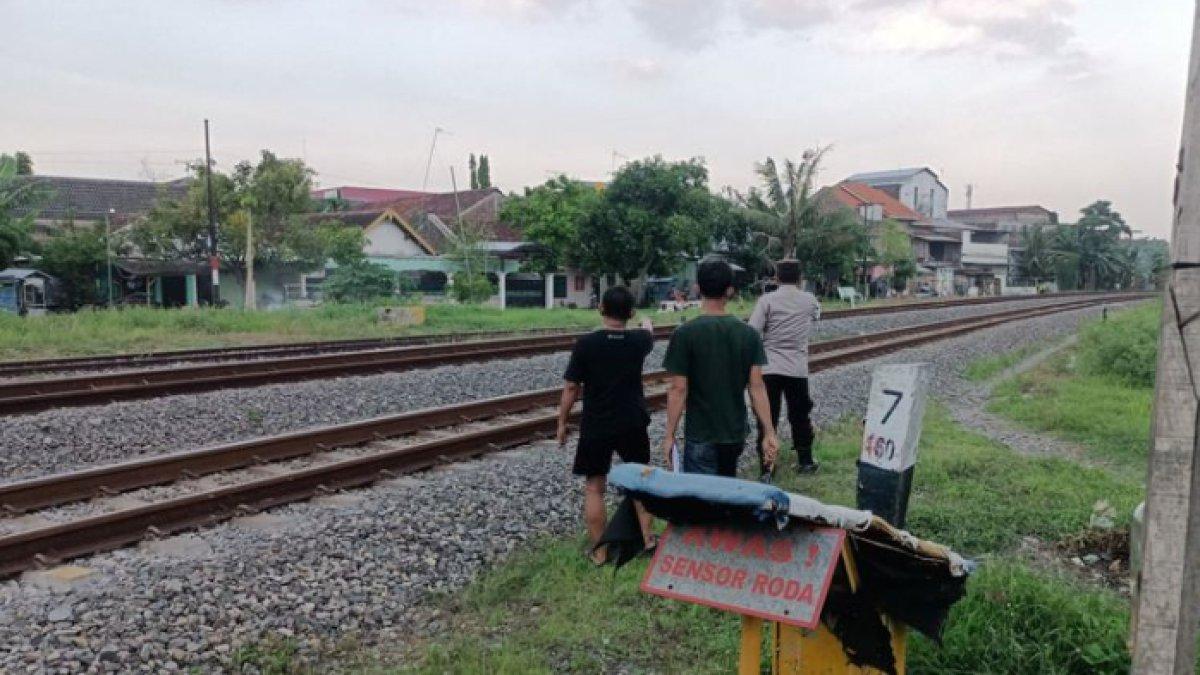 Perempuan di Lamongan tewas usai tertabrak Kereta Api Argo Anggrek