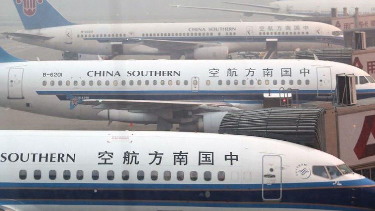 Pesawat China Southern Airlines tertunda lepas landas menuju Beijing.