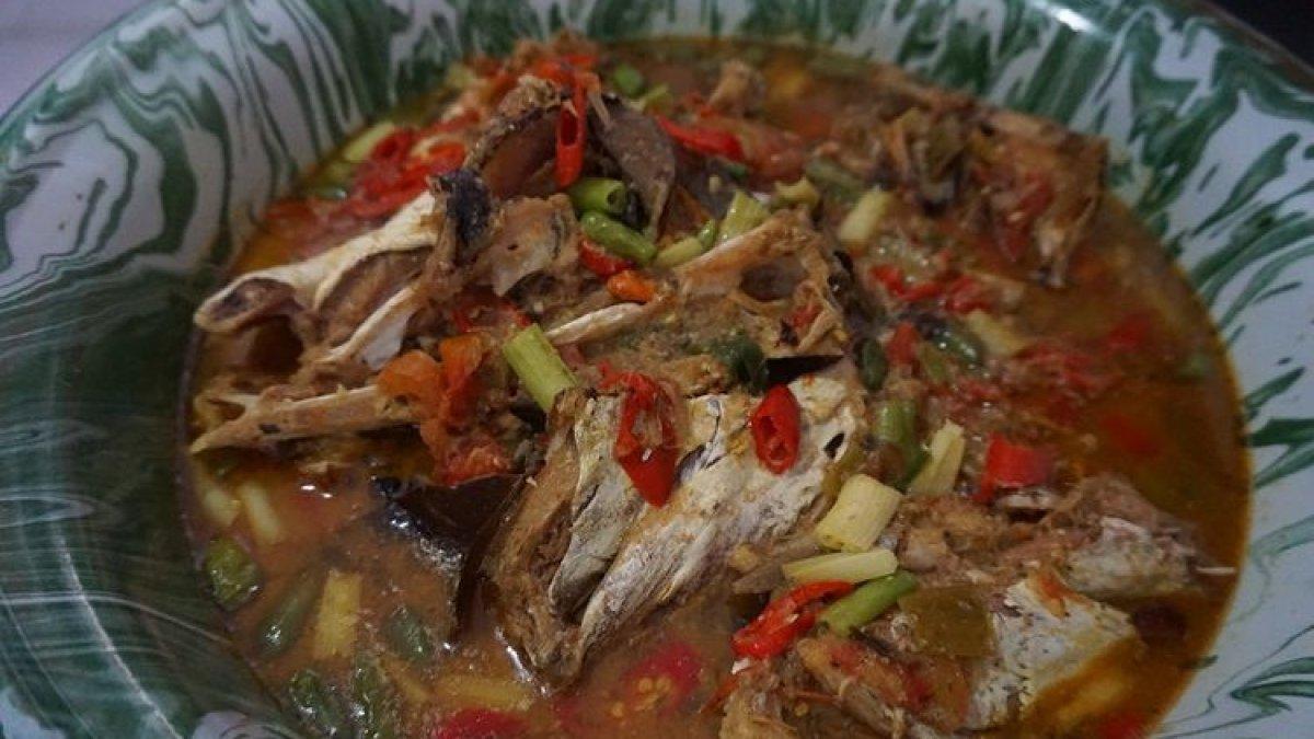 REKOMENDASI KULINER ENAK: Pindang Gombyang Manyung