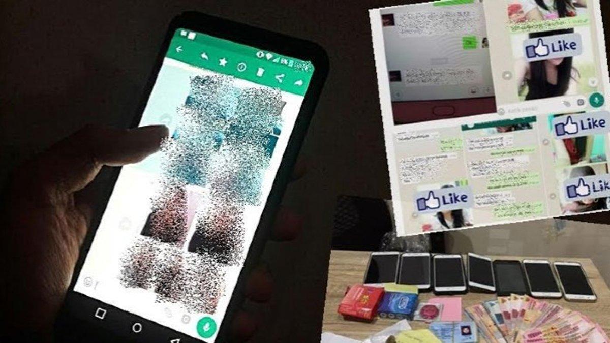 Polisi menyita barang bukti prostitusi di Makassar