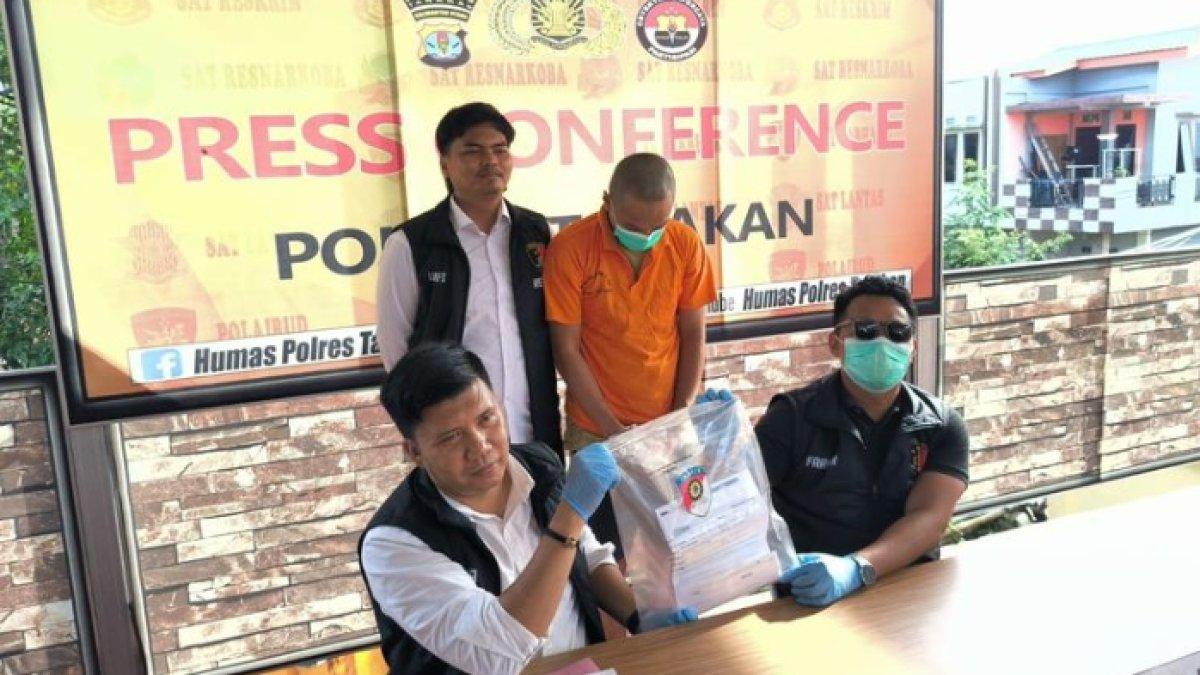 Polres Tarakan gelar jumpa pers terkait pengungkapan calon pengantin yang kabur membawa uang mahar hasil urunan keluarganya demi judi slot