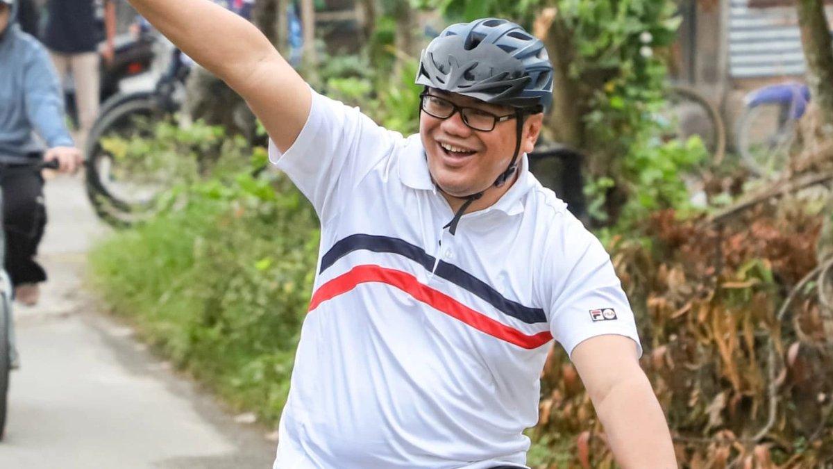 BUPATI DELI SERDANG - Potret Asri Ludin Tambunan bupati Deli Serdang diunduh dari Instagram (21/5/2025).