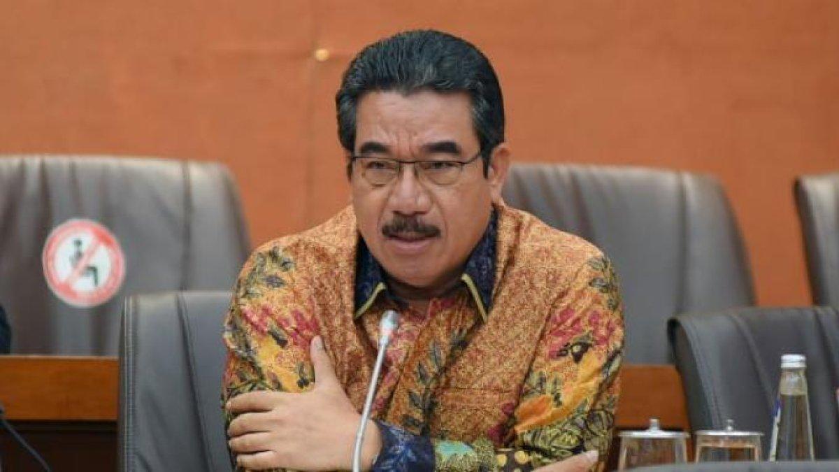 GUBERNUR MALUKU - Potret Hendrik Lewerissa diunduh dari Dok. Fraksi Gerindra DPR-RI (4/3/2025). Hendrik Lewerissa terpilih sebagai Gubernur Maluku periode 2025 hingga 2030.