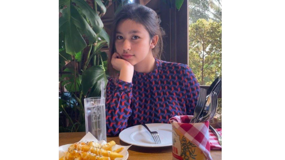 Potret cantik Aquene Aziz