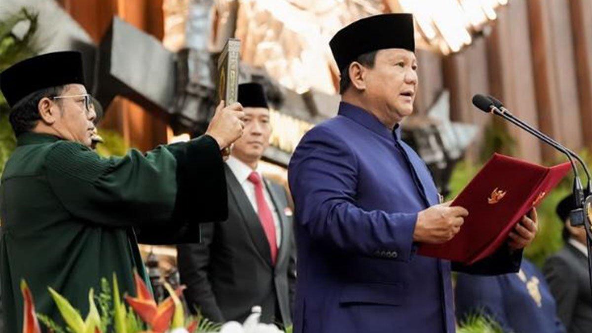 Momen Prabowo saat ucap sumpah presiden pada acara pelantikannya di Gedung Nusantara, Kompleks Parlemen, Minggu (20/10/2024).