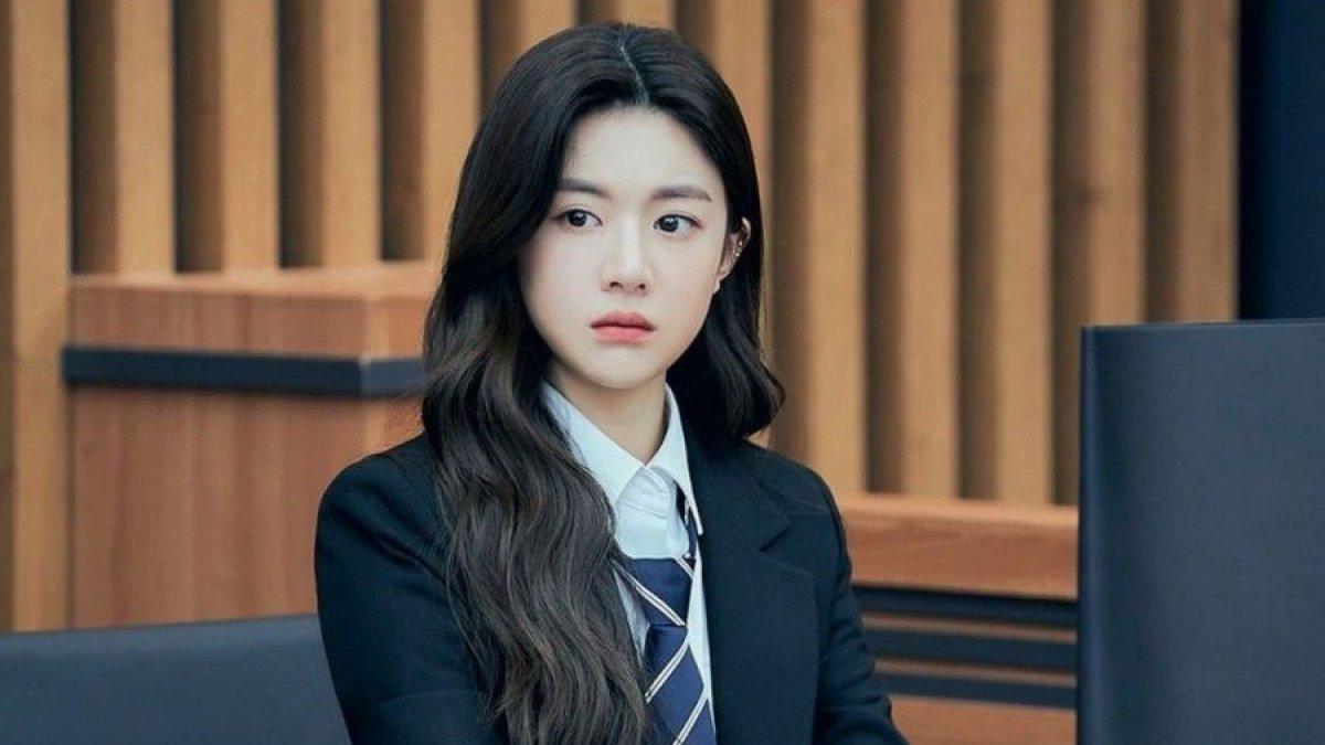 Artis Go Yoon Jung kabarnya bakal jadi pemeran utama di Spin Off Hospital Playlist.