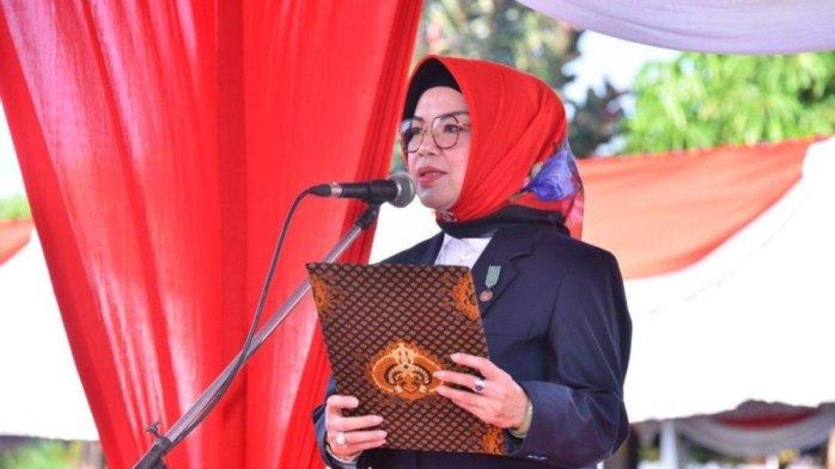 Profil dan kekayaan Etik Suryani Bupati terpilih Pilkada Sukoharjo 2024.