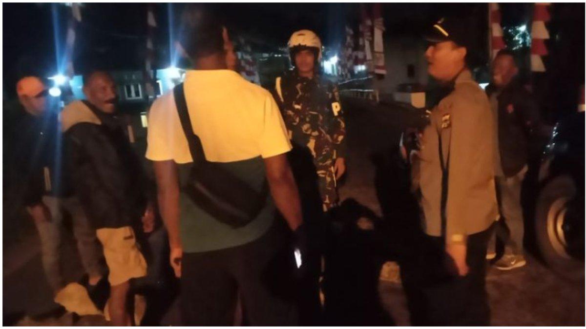 Puluhan OTK bakar sekolah dan kantor di Fakfak