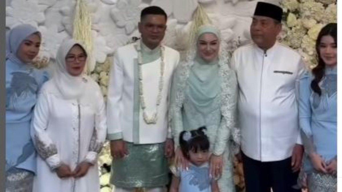 Putri sambung Irish Bella
