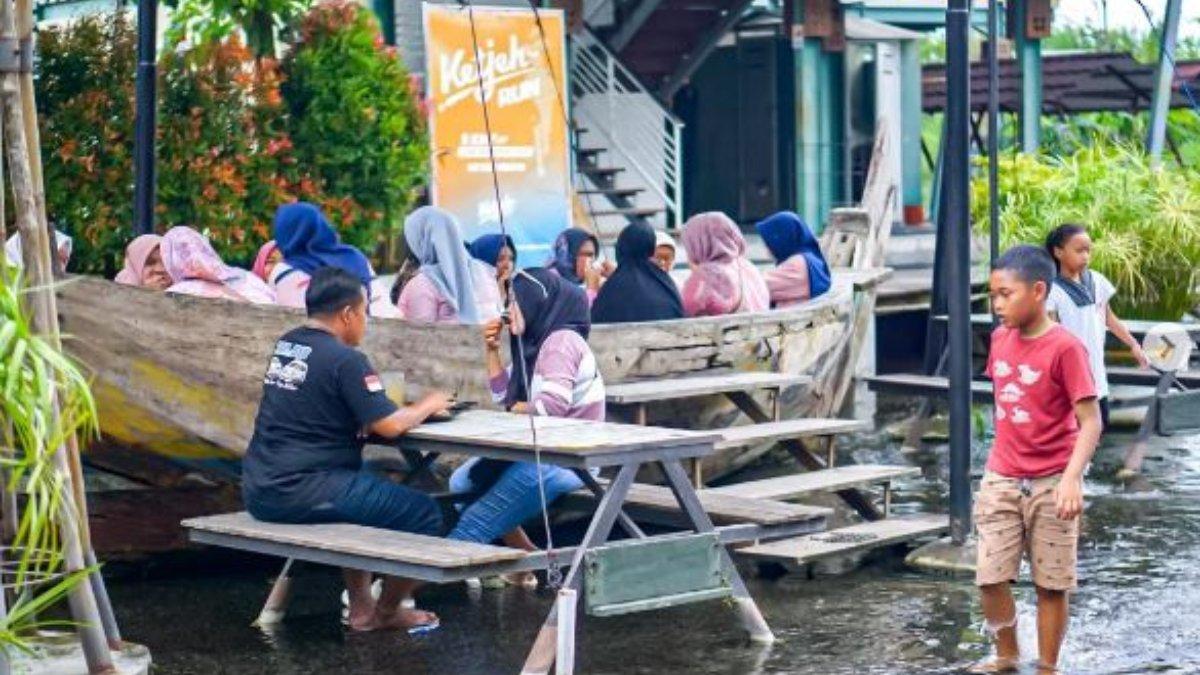 RESTO DEKAT PONGGOK  - Rumah makan unik di Klaten, dekat Umbul Ponggok.