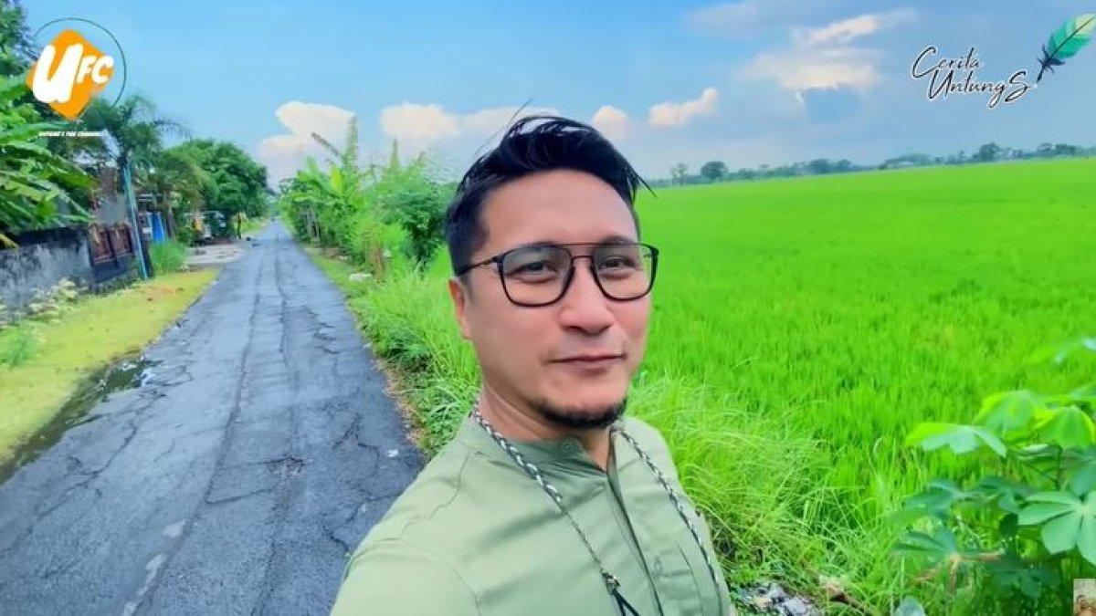 RUMAH ARIE UNTUNG - Arie Untung pulang kampung di Klaten