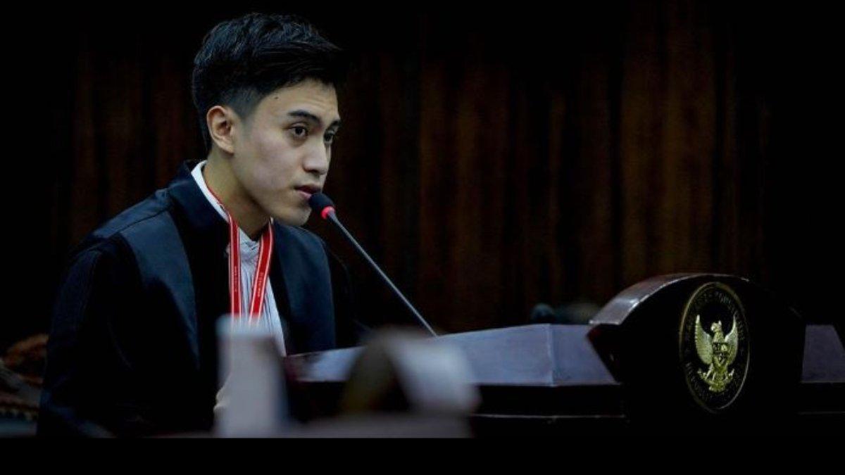 Ragahdo menjadi pengacara