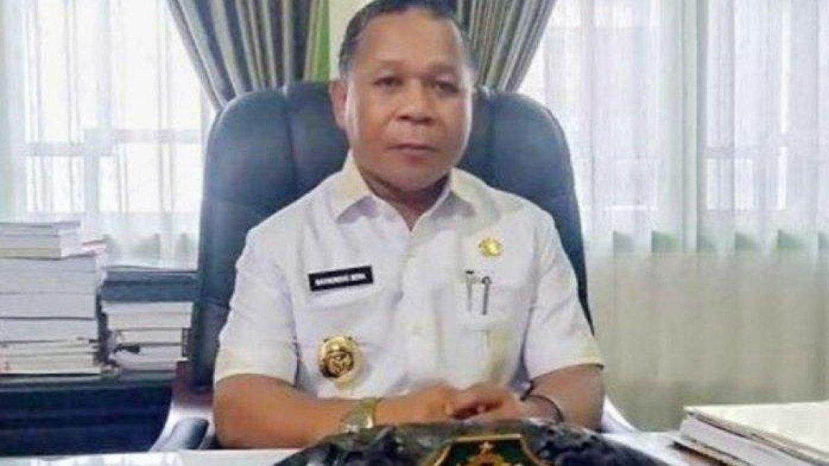 BUPATI NGADA - Profil Raymundus Bena, Bupati Ngada Terpilih 2025-2030 dokumen TribunFlores.com (9/4/2025). Raymundus Bena pemenang Pilkada Ngada 2024.