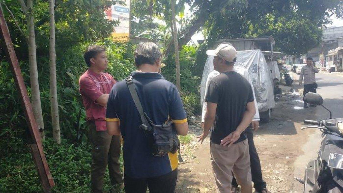 Rekan FL saat berada di lokasi, Minggu (31/12/2023)