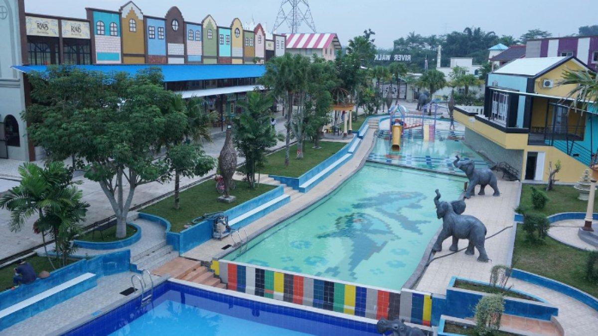 WISATA SERU - Potret objek wisata River Walk Boja disadur dari Kompas.com pada Senin (7/4/2025). River Walk Boja berada di Kendal, Jawa Tengah.