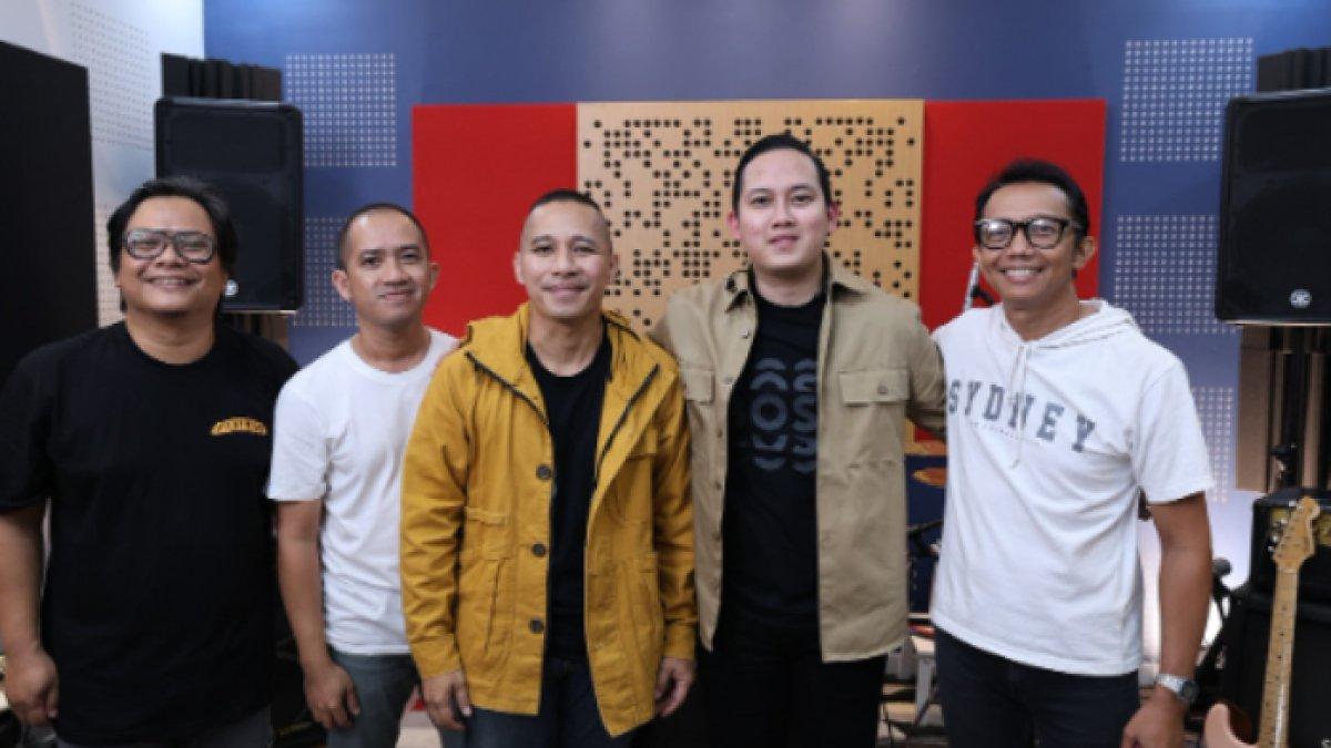 Rizky Irmansyah, ajudan Prabowo Subianto garap projek musik bareng The Rain